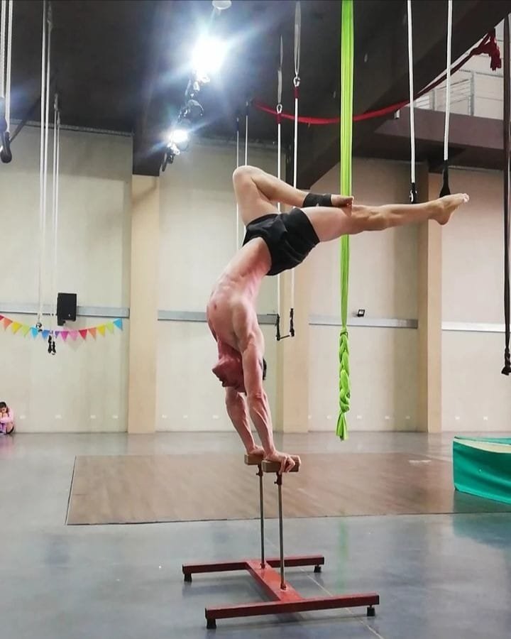 No momento, você está visualizando Workshops de técnicas circenses 01/12